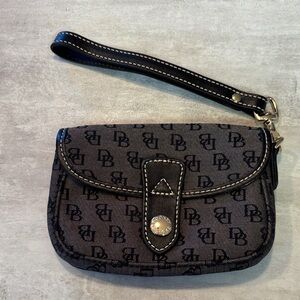 New DOONEY & BOURKE Signature Monogram Jacquard Wristlet